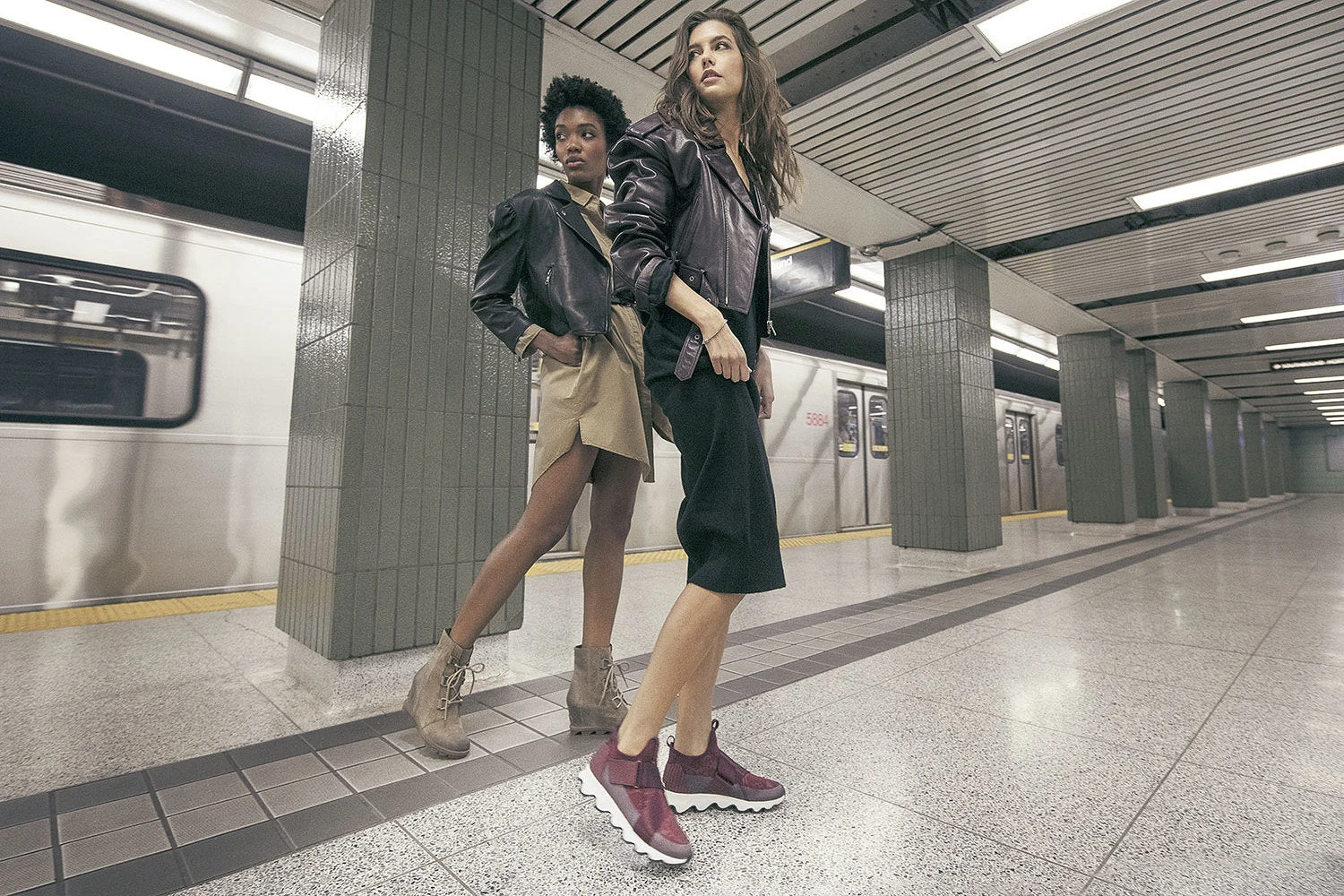 Sorel Joan Of Arctic II Wedge II Boots - Women's|-|Bottes à Semelles Compensées Joan Of Arctic II - Femme - Image 13